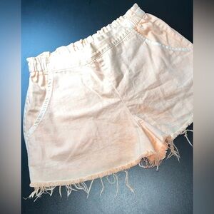 Urban Renewal | Anthropologie | Peach Raw Hem Shorts Size Medium NWT